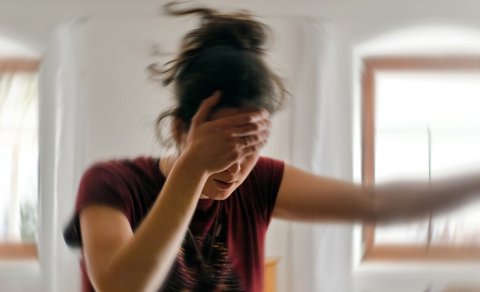 Alimlər: İstirahət vəziyyətində həm aşağı, həm də yüksək nəbz insult riskini artırır