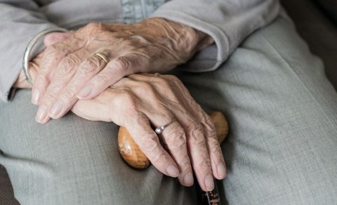 Alimlər demensiya riskini azalda bilən gözlənilməz məhsulu açıqladı