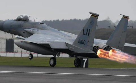 Səmanın ağası F-15 niyə heç vaxt təyyarədaşıyan gəmilərə enə bilməyib?