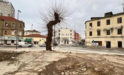 Məşhur kurort şəhərinin izdihamlı ərazisinin altında qədim Roma dəfnləri tapıldı