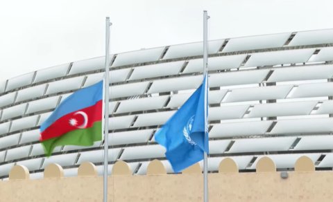 WUF13-də BMT və Azərbaycanın bayraqları qaldırıldı
