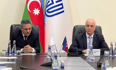 Rektor özünə yeni müşavir təyin etdi