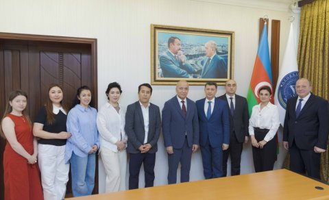 Daşkənd Dövlət Tibb Universitetinin nümayəndə heyəti ilə ATU-da rektorun görüşü keçirilib