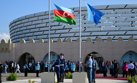 WUF13 rekord sayda iştirakçı və tərəfdaşın iştirakı, həmçinin Bakı Fəaliyyətə Çağırışın qəbul edilməsi ilə yadda qalıb