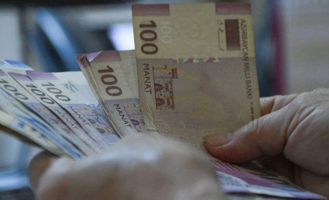 Azərbaycan manatının dövretmə sürəti azalıb