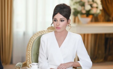 
Mehriban Əliyeva Uşaqların Beynəlxalq Müdafiəsi Günü ilə bağlı paylaşım etdi