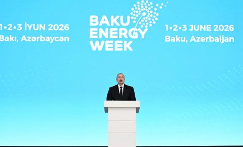 Prezident "Baku Energy Forum"un rəsmi açılış mərasimində iştirak edir - YENİLƏNİB