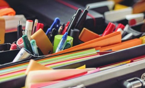Məhkəmə Ekspertizası Mərkəzi dəftərxana mallarına 84 min manatdan çox vəsait ayırdı