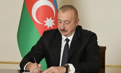 Prezident bu şəxsləri təltif etdi - SƏRƏNCAM