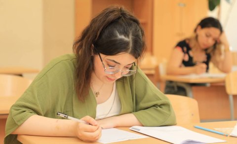 Ali təhsil müəssisələrinin magistraturalarına qəbul imtahanı keçirilib