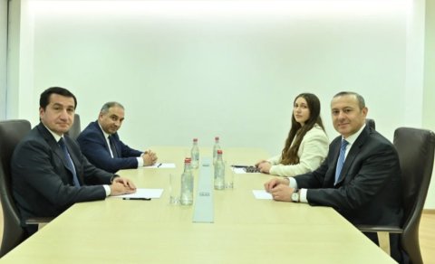 Hikmət Hacıyev ilə Armen Qriqoryan Ermənistanın Dilican şəhərində görüşüb