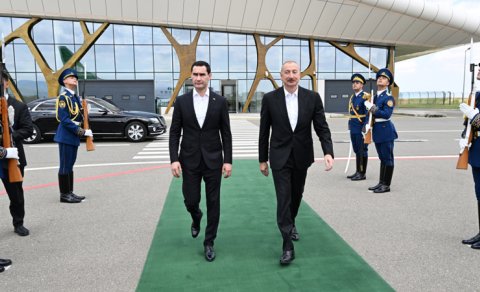 Sərdar Berdiməhəmmədovun Azərbaycana səfəri başa çatdı - FOTO