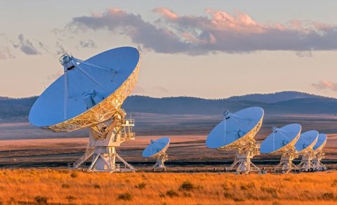 Yadplanetlilərə "qışqırmalıyıq", yoxsa səssizcə qulaq asmalıyıq?