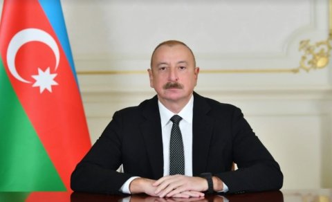 İlham Əliyev sloveniyalı həmkarını təbrik edib