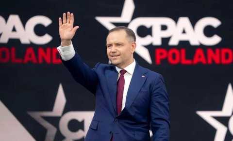 Navrotski Zelenskinin Milli Panteon qərarını sərt tənqid etdi