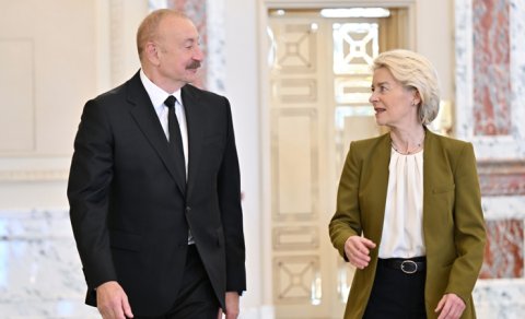 İlham Əliyevin Avropa Komissiyasının Prezidenti ilə təkbətək görüşü oldu - YENİLƏNİB