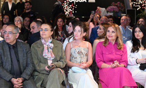 Alyona Əliyeva moda nümayişini izlədi - FOTO