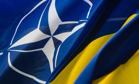 NATO sammiti öncəsi Ukraynaya yardım məsələsində fikir ayrılığı yaranıb - "Bloomberg"