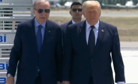 Tramp Türkiyədə - Ərdoğan özü qarşıladı