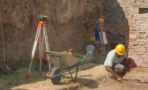 Tailandda 2 min illik qızıl üzüklər tapıldı