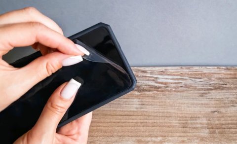 Gizlilik yönümlü ekran qoruyucuları necə işləyir?