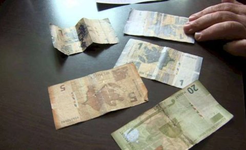 Azərbaycanda niyə 3 manatlıq yoxdur?