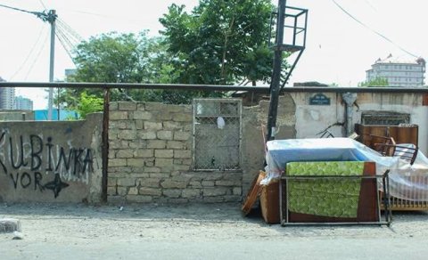 İşıqlı Bakının göbəyində yerləşən qaranlıq Kubinka