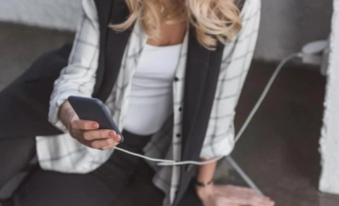 Telefonu enerji yığarkən istifadə etmək olarmı?