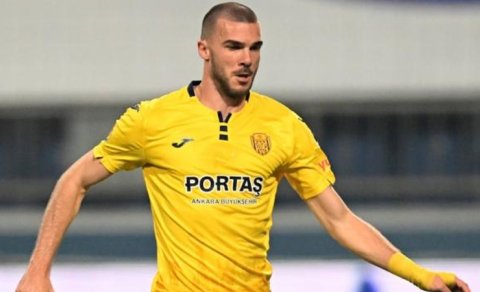 &ldquo;Qarabağ&rdquo;la razılığa gəlmədi, Türkiyə klubuna keçdi
