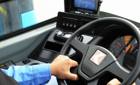 Avtobus sürücüsü sərnişin qadının nömrəsini götürməyə peşman oldu