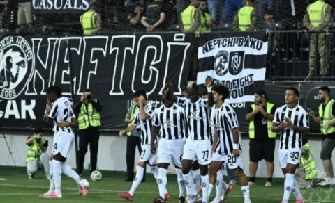 "Neftçi" öndə olduğu matçda "Dinamo"ya uduzdu