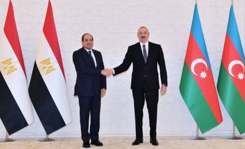 İlham Əliyev Misir Prezidentini təbrik etdi