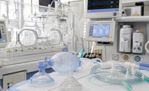 
Azərbaycanda analar və uşaqlar üçün milyonluq TENDER

