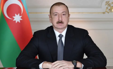 Milix Yevdayev 1-ci dərəcəli "Vətənə xidmətə görə" ordeni ilə təltif edildi