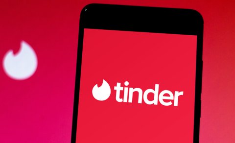"Tinder" qadınların narazılığına görə süni intellekt foto redaktəsindən imtina etdi