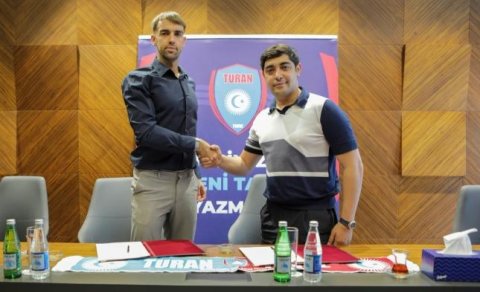 "Turan Tovuz" serbiyalı futbolçu transfer etdi