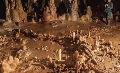 Fransada 176 500 il əvvələ aid sirli tikili tapıldı: Onu neandertallar inşa edib