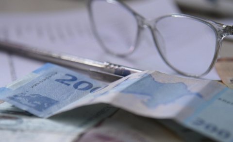 Dövlət büdcəsinin profisiti 3 milyard manatı ötüb