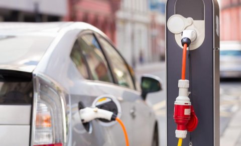 Elektrik avtomobilini evdə doldurarkən enerjinin 25 faizə qədəri itə bilər