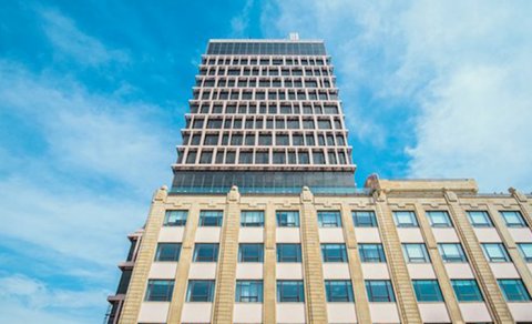 &ldquo;Landmark&rdquo;dakı 122 əşya yarım milyon manata hərraca çıxarıldı