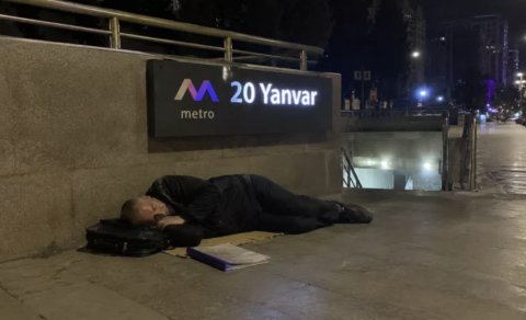 Bakıda müəllim küçədə yatdı, hər şeyi oğurlandı