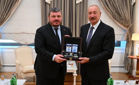 Azərbaycan Prezidentinə "İrpen şəhərinin fəxri vətəndaşı" vəsiqəsi təqdim edildi