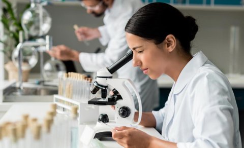 Alimlər elektrik enerjisi olmadan binaları soyuda bilən nanomaterial hazırladı