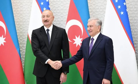 Şavkat Mirziyoyev "Heydər Əliyev" ordeni ilə təltif edildi