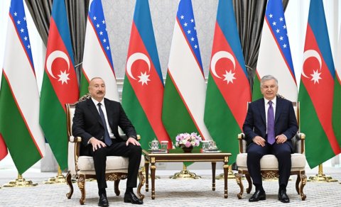 Mirziyoyev Azərbaycana dövlət səfərinə dəvət edildi