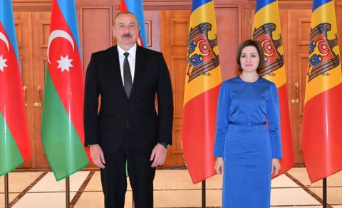 İlham Əliyev Maya Sandunu təbrik etdi