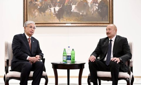 İlham Əliyevin Qazaxıstan Prezidenti ilə görüşü keçirildi - YENİLƏNİB