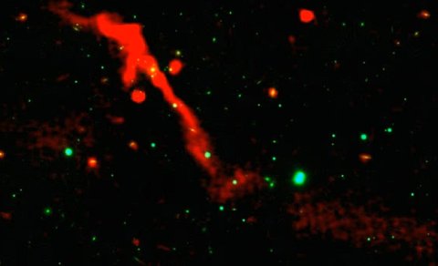 Astrofizik: Böyük partlayış bəzi xüsusiyyətlərinə görə ağ dəliyə bənzəyir