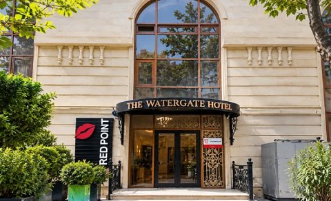 İçərişəhərdə tanınmış otel 3,75 milyon manata satışa çıxarıldı