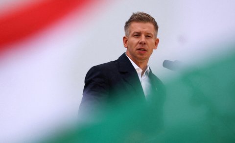 Peter Macar: Rusiya diplomatlarını ölkədən çıxarmaqla Macarıstan suverenliyini qoruyur